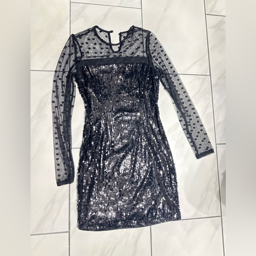 Black sequin dress. Mini dress.